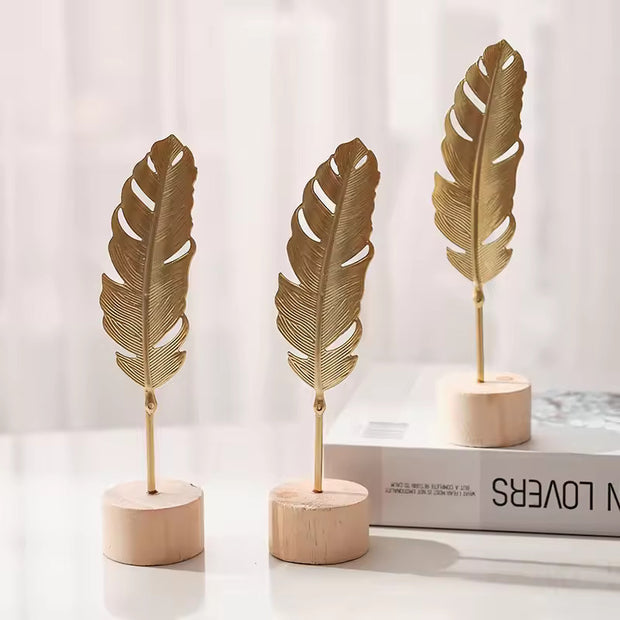 1pcs Golden Ginkgo Leaf Feather Metal Model Figurines Manual Desktop Crafts Ornaments