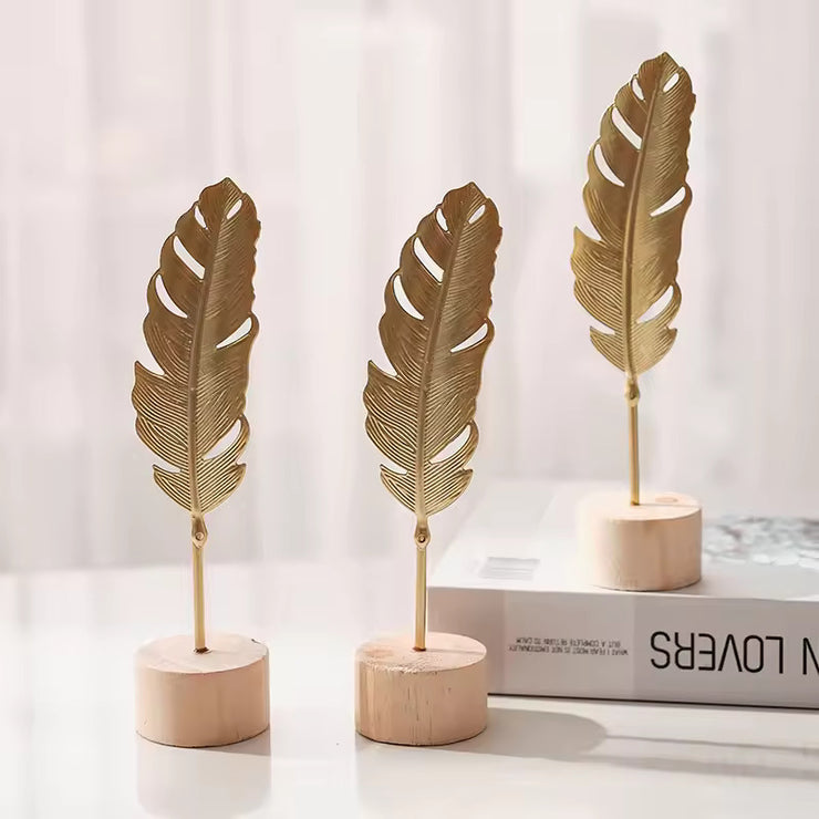 1pcs Golden Ginkgo Leaf Feather Metal Model Figurines Manual Desktop Crafts Ornaments